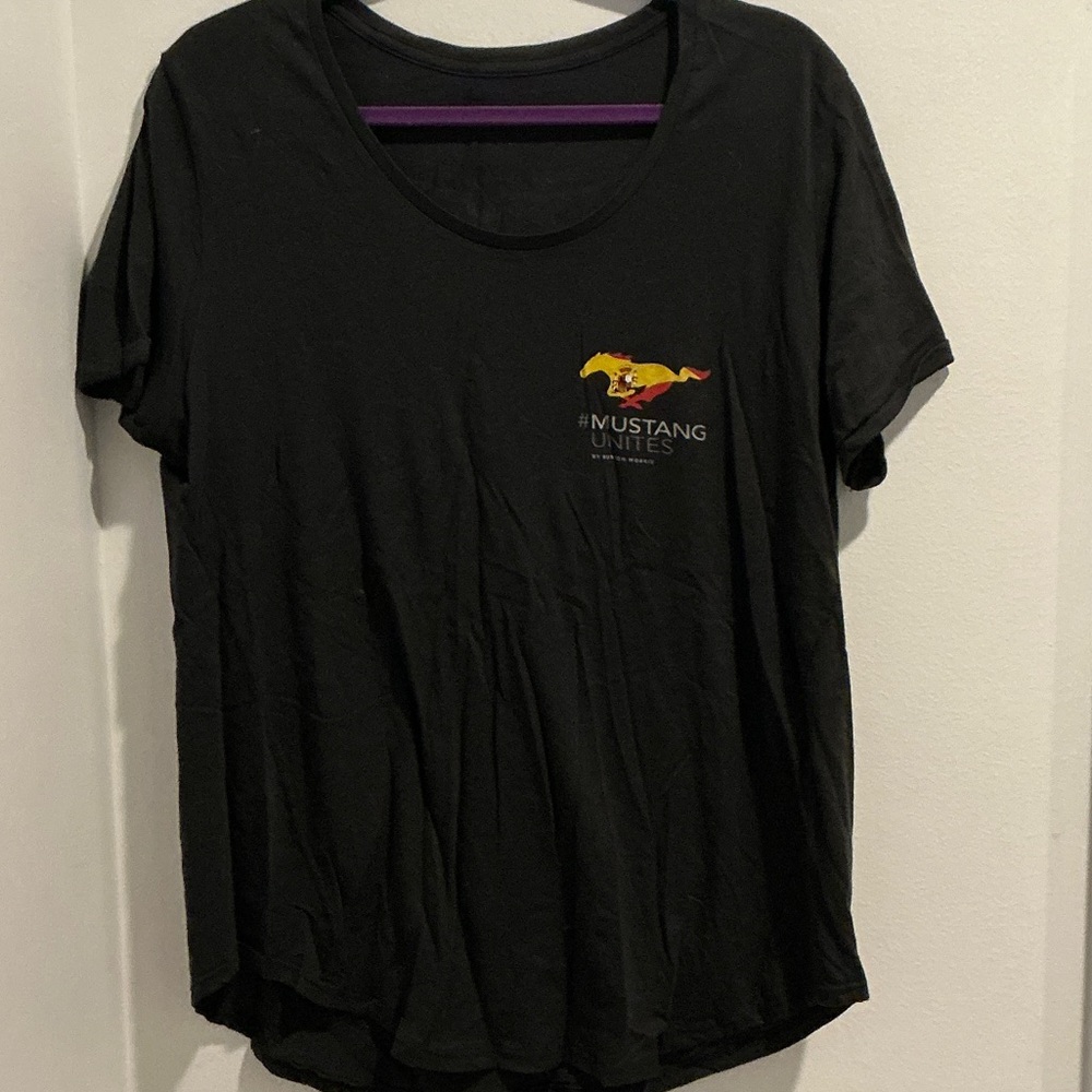 NWOT. Black Mustang Unites T-Shirt